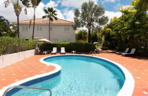 Porters Casa | Refreshing 2bed Townhome walking distance to beach