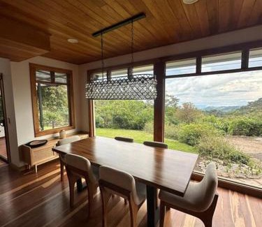Monteverde Casa | Refugio Monteverde house, privacy & ocean view!