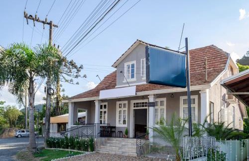 Aurora Casa | Refugio na natureza com Wi-Fi e churrasqueira