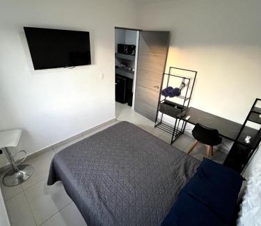 Mazatlán Apartamento | Refugio Perfecto con Alberca y seguridad Cerca Galerías!