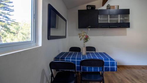 Santana de Parnaiba Casa | Refugio Pet-Friendly c Lareira, garagem e Wi-fi