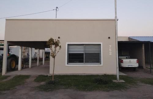General Alvear Casa | Refugio Viajero