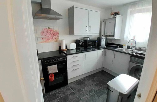 Stonebridge Casa | Refurb’d 3 bed house near Wembley with Hot Tub!