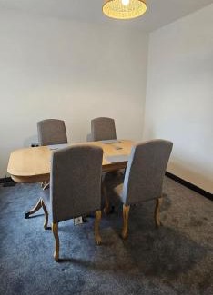 Gillingham Casa | Refurbished 4-Bed Home Near Hospital & Station