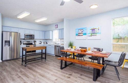 Esprit Villa | ⭐⭐ Refurbished Spacious 4 bed Family Home | Only 10 minutes to Disney! ⭐⭐