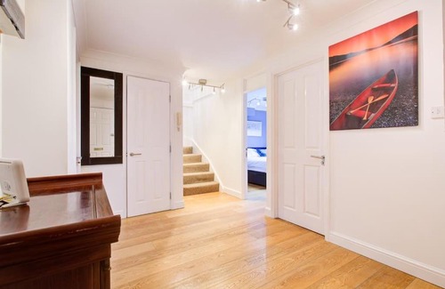 Hale Apartamento | Regal Apartment