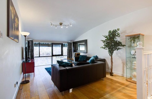 Hale Apartamento | Regal Apartment