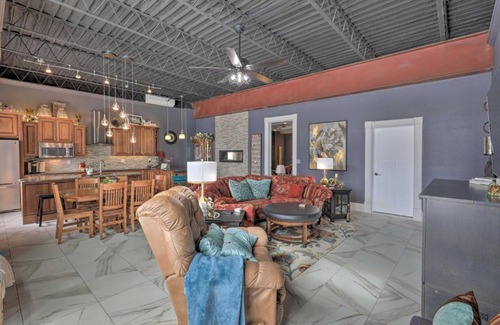 Yankton Apartamento | Regal River Retreat in the Heart of Yankton!