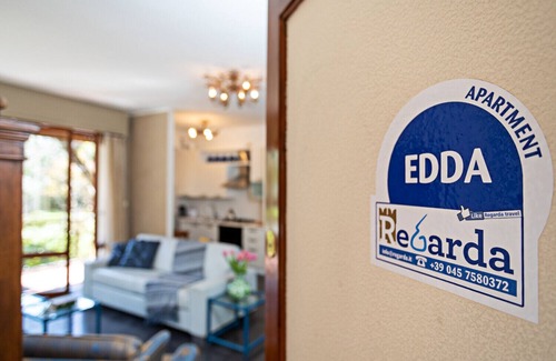 Montioni Apartamento | Regarda - "Edda" three-room apartment with swimming pool in the centre of Lazise