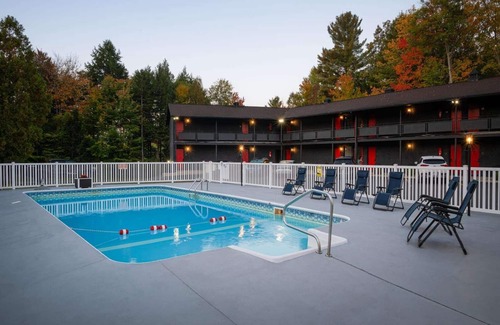 Tupper Lake Condominio | Regardless of the season, there’s something for everyone at Trailhead!