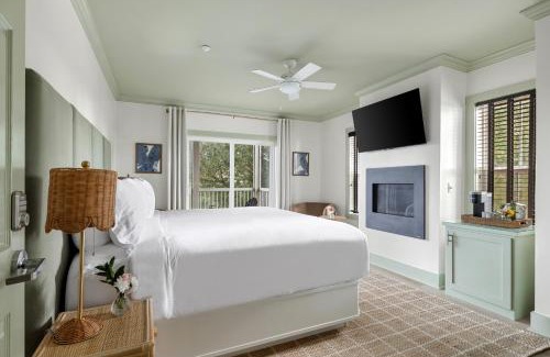 Folly Beach Cama Y Desayuno | Regatta Inn - Adults Only