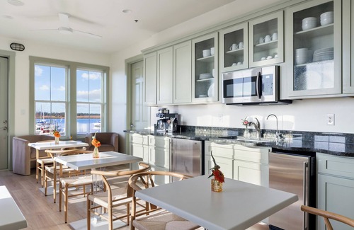 Folly Beach Cama Y Desayuno | Regatta Inn Folly Beach