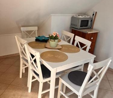 Alsóörs Apartamento | Rege apartman