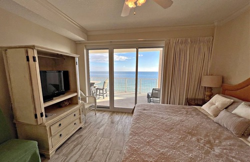 Ono Island Condominio | Regency Isle 703 2 Bedroom Condo by RedAwning