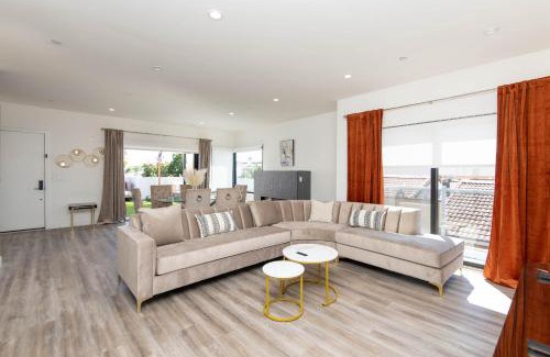 City West Apartamento | Regency Modern Apartments