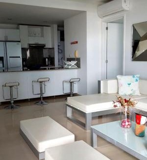Castillogrande Apartamento | Regency Suites Morros by Parceros Group
