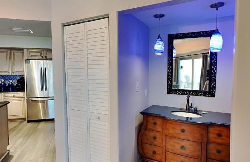 Pensacola Beach Apartamento | Regency Towers #206 East - Mermaid Bungalow