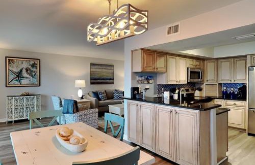 Pensacola Beach Apartamento | Regency Towers #206 East - Mermaid Bungalow