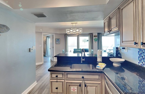 Pensacola Beach Condominio | Regency Towers by SVR II