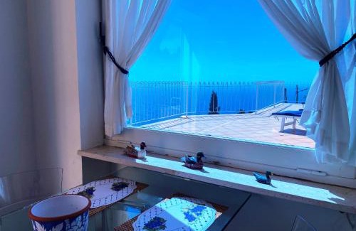 Marina Piccola Apartamento | Regina di Capri - Suite vista Faraglioni