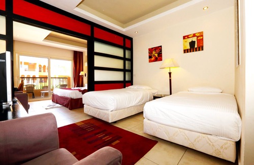 Sharm El Sheikh Complejo | Rehana Royal Beach Resort - Aquapark & Spa - Families & Couples Only - Premium Ultra All-Inclusive 24H