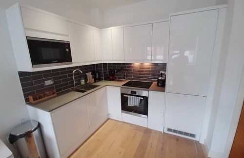 Reigate Apartamento | Reigate Park View Apartment A