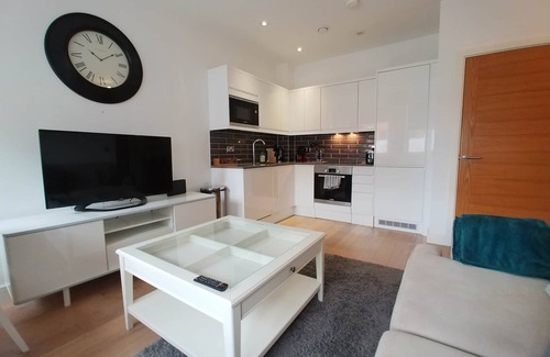 Reigate Apartamento | Reigate Park View Apartment A