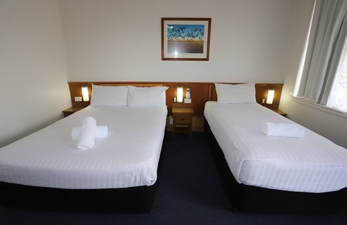 Mayfield West Hotel | Reign Inn Newcastle