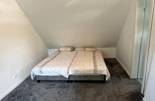Pinneberg Apartamento | Reihenhaus in ruhiger Lage