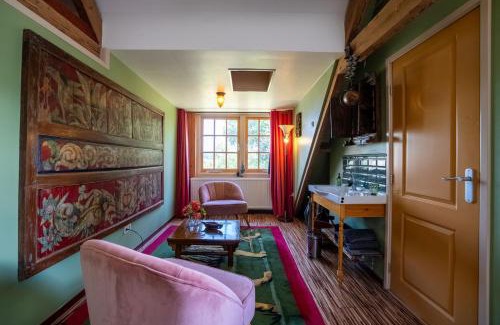 Zuidoost Casa | Reijgershof - Bali Suite with private terrace