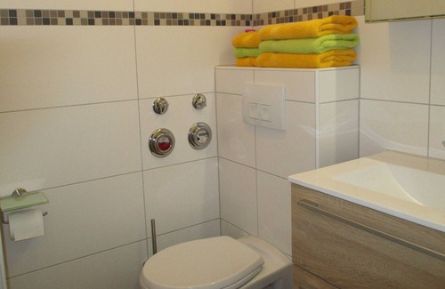 Weissenstadt Apartamento | Reiterhof Finkenmühle Fewo Wicky - Ferienwohnung Wicky mit Balkon