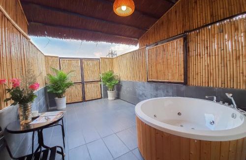 Cong Vi Hotel | REIWA INN APARTMENT