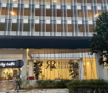 Ampang Apartamento | Reizz Residence By Travel Suites