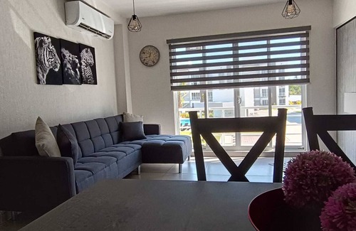 Área del bulevar Barra Vieja Apartamento | Relájate en Barra Vieja, a 5minutos del mar
