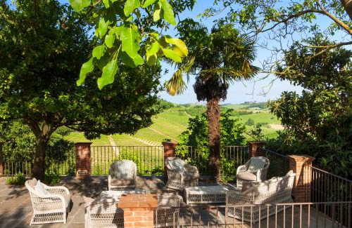 Grazzano Badoglio Casa | Relais di Tenuta Santa Caterina B&B