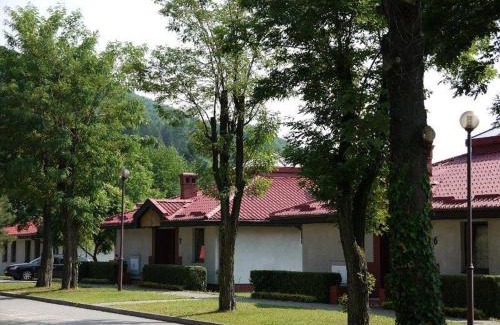 Czernichow Complejo | Relaks domki i pokoje nad jeziorem