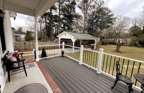 Snow Hill Casa | Relax after a family or sporting event, enjoying the backyard or the fireplace.