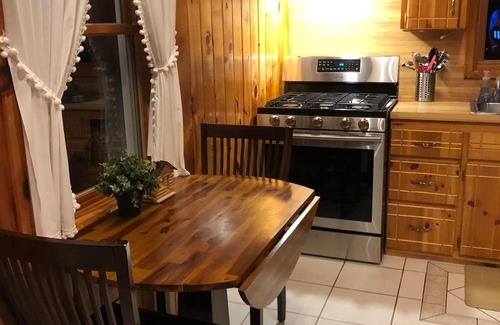 Wells Casa | ¡Relájate y disfruta! Casa privada frente al río en Adirondacks W Vistas increíbles