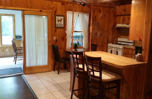 Wells Casa | ¡Relájate y disfruta! Casa privada frente al río en Adirondacks W Vistas increíbles