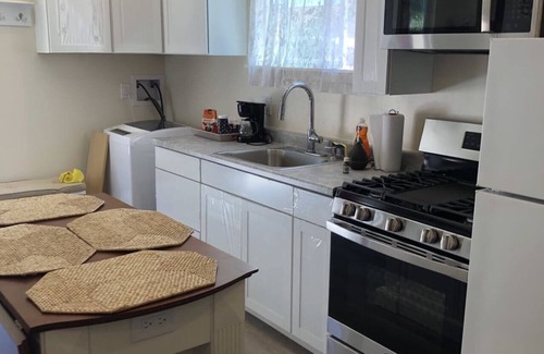 Atascadero Casa | Relax and enjoy the peaceful oasis in beautiful central costal California