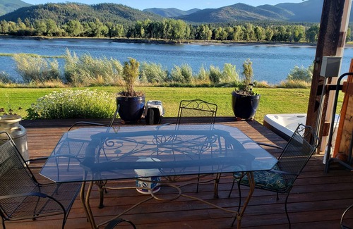 Plains Casa | Relax and make magical memories at Our Riverfront Retreat!