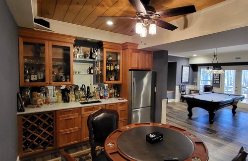 Big Canoe Casa | Relax and play in your forest get-away at Big Canoe