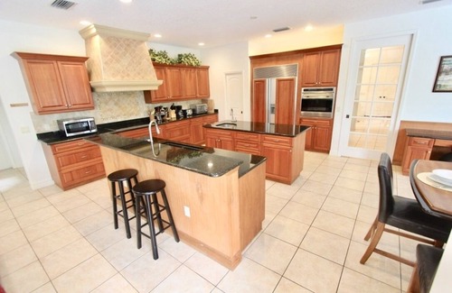 South Sarasota Casa | Cancha de tenis privada, jacuzzi y piscina climatizada en un acer.
