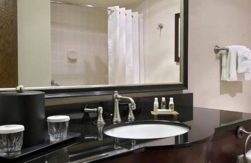 Elko Casa | Relax and Recharge! 3 Convenient Units, Outdoor Pool, FREE Parking, Pets Allowed