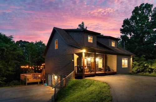 Sevierville Casa | Relax and Recharge Sauna Hot Tub and Gym