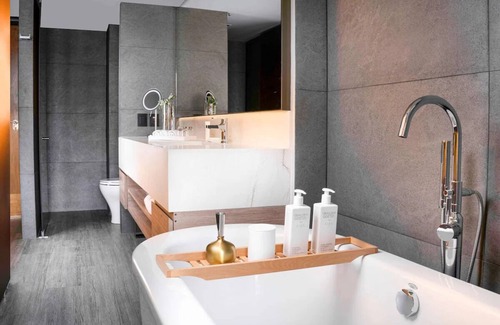 Hipódromo Hotel | Relax and Rejuvenate: Unwind at Our Spa-Infused Oasis in the City!