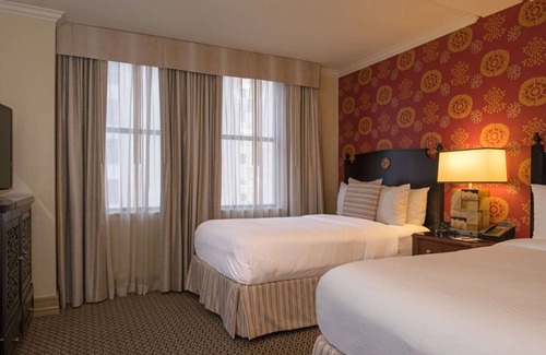 Downtown Austin Complejo | Relax and Rejuvenate! Swimming Pool, Pets Allowed, Near Texas State Capitol!