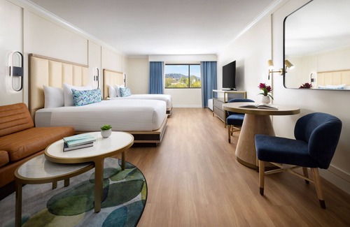 Calabasas Hotel | Relax and Unwind! 4 Convenient Units, Dog-friendly Property, Outdoor Pool!