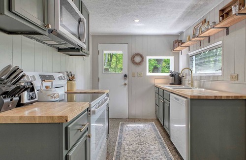 Ligonier Cabina | Relax and Unwind - Bird Creek Cottage at Cliffwood