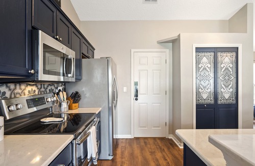 Spring Hill Casa | Relax and Unwind in our Beautiful, Spacious Home with Heated Salt Water Pool